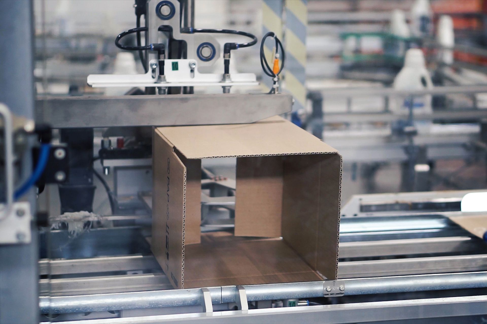 ERGONOMIC DESIGN AND INNOVATIVE PRESENTATION